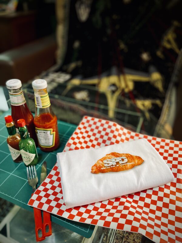 SPDWORLDFAMOUS CROSSAINTS TEE - Image 3
